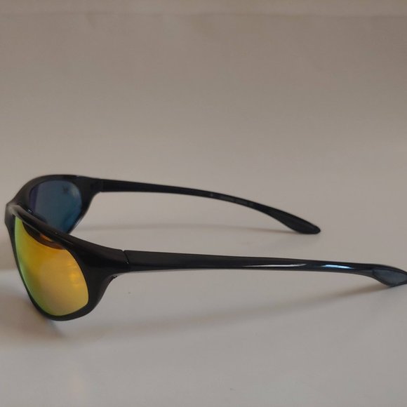 (NWT) Vintge 90's PC Wrap Around Sporty Sunglasses (Black/Red M) - Picture 2 of 4